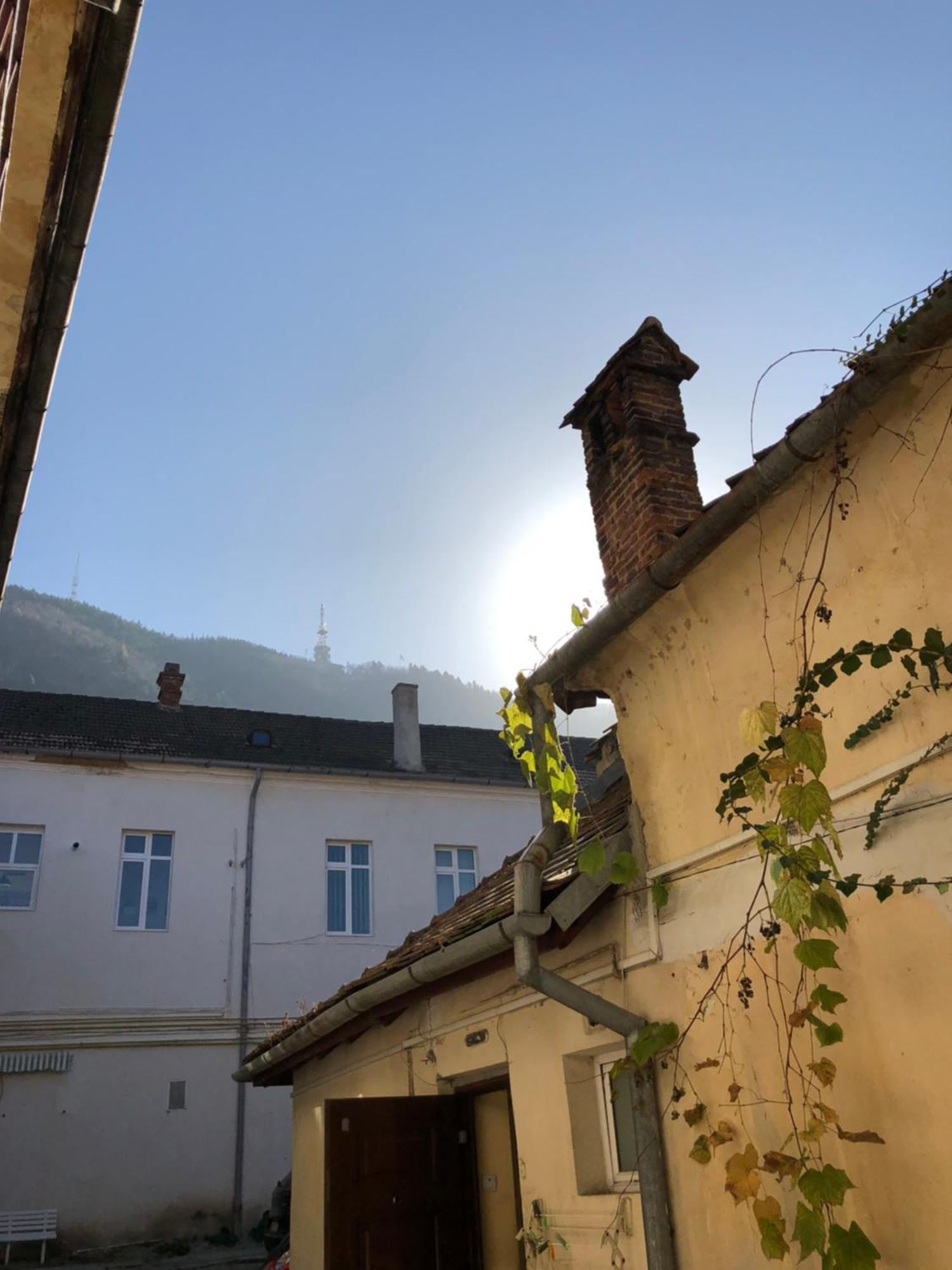 Charming Old Town Flat With Mountain View Daire Braşov Dış mekan fotoğraf