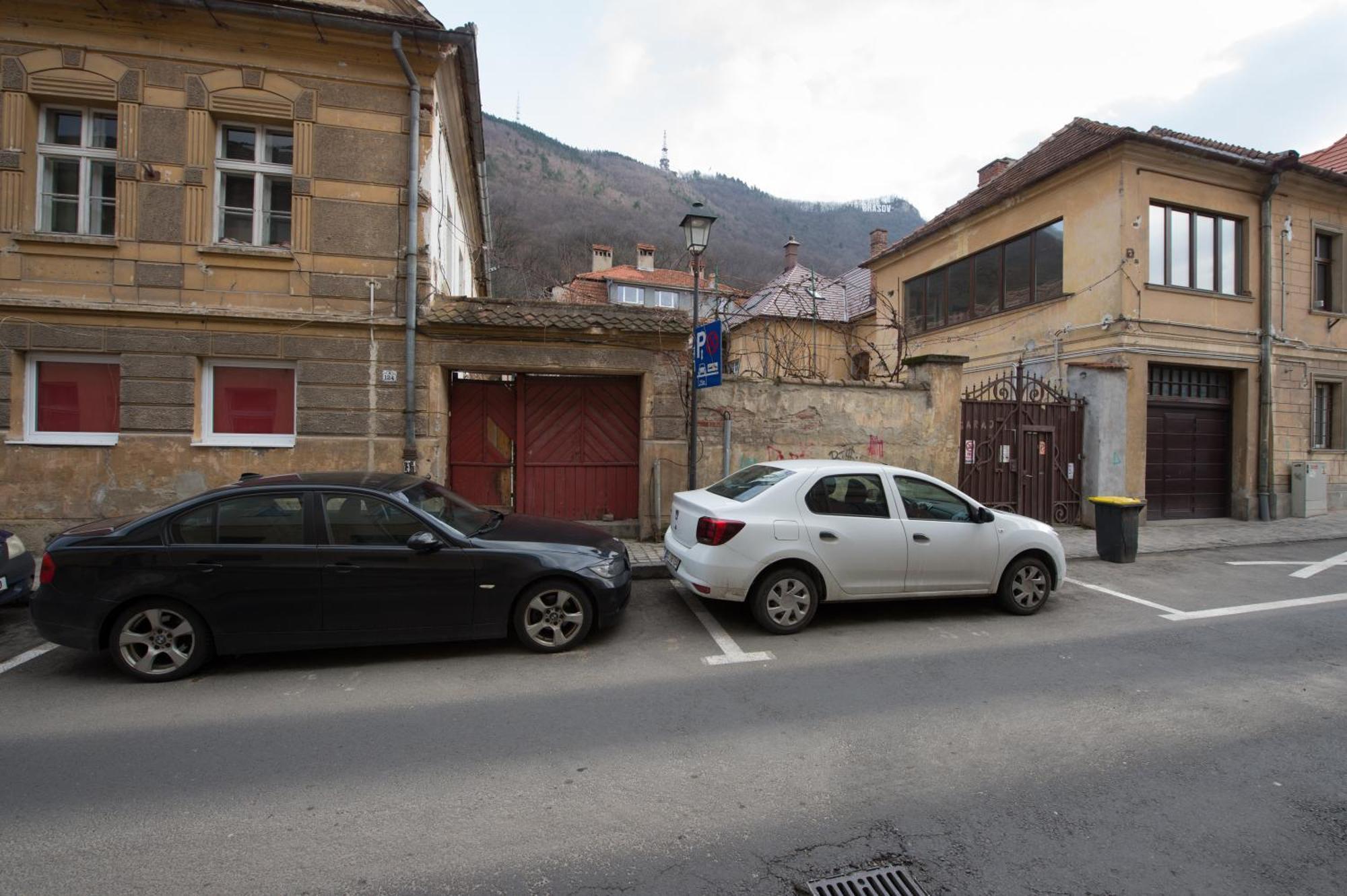 Charming Old Town Flat With Mountain View Daire Braşov Dış mekan fotoğraf