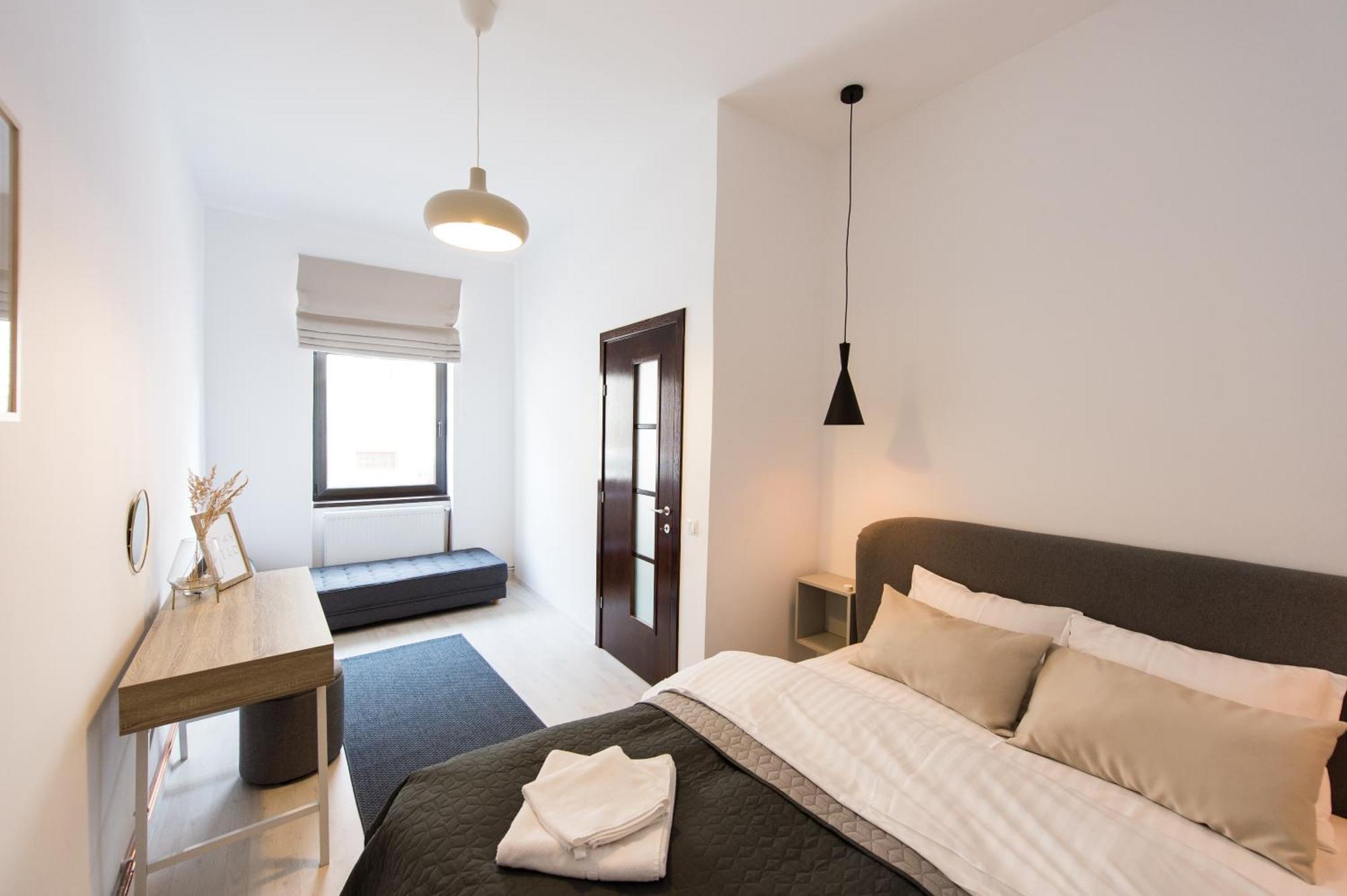 Charming Old Town Flat With Mountain View Daire Braşov Dış mekan fotoğraf