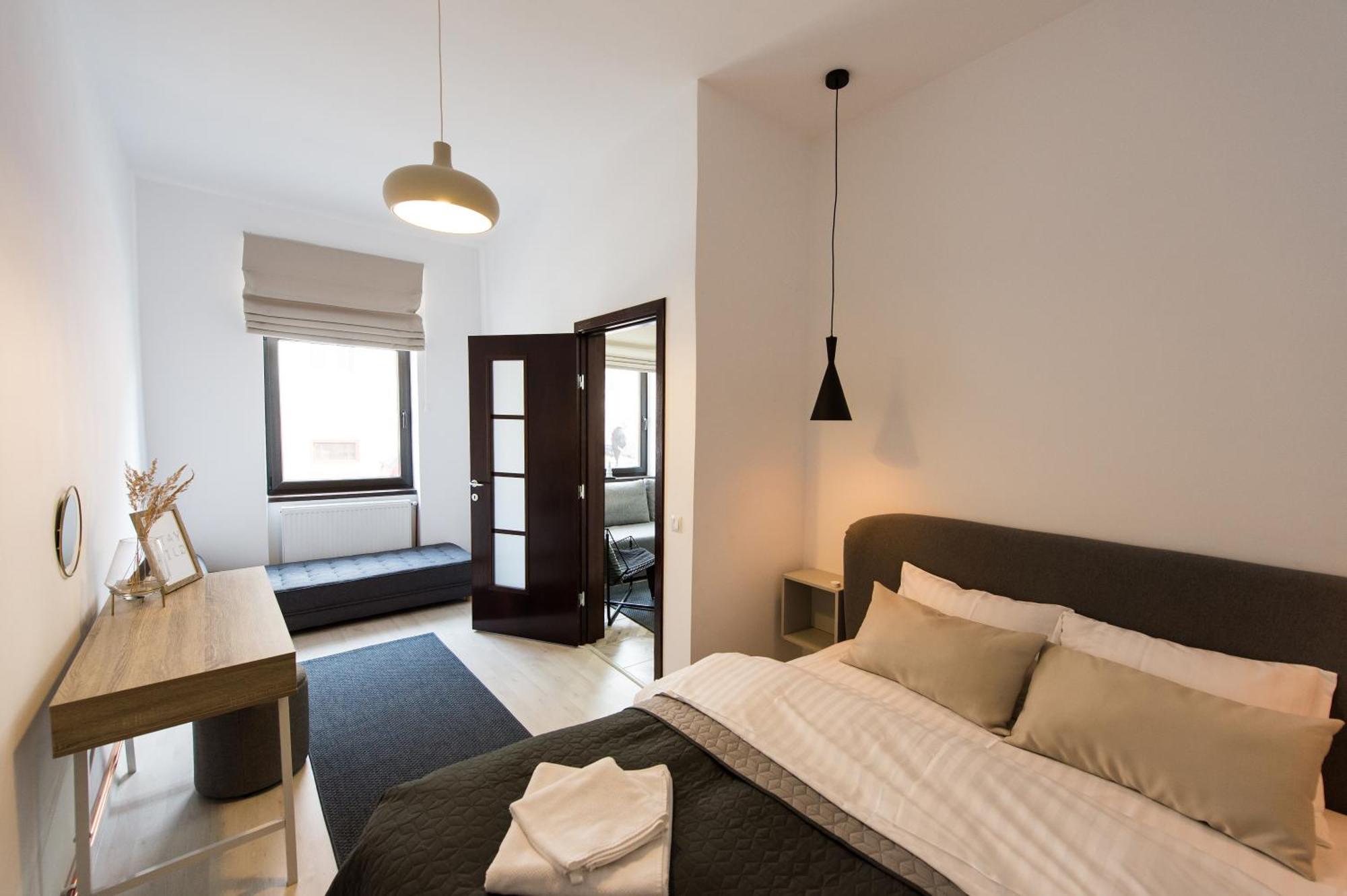 Charming Old Town Flat With Mountain View Daire Braşov Dış mekan fotoğraf